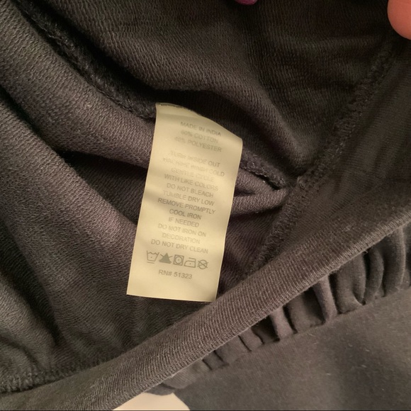 Vince Camuto Gameday Crewneck Sweatshirt- NWT - Medium - Picture 8 of 11